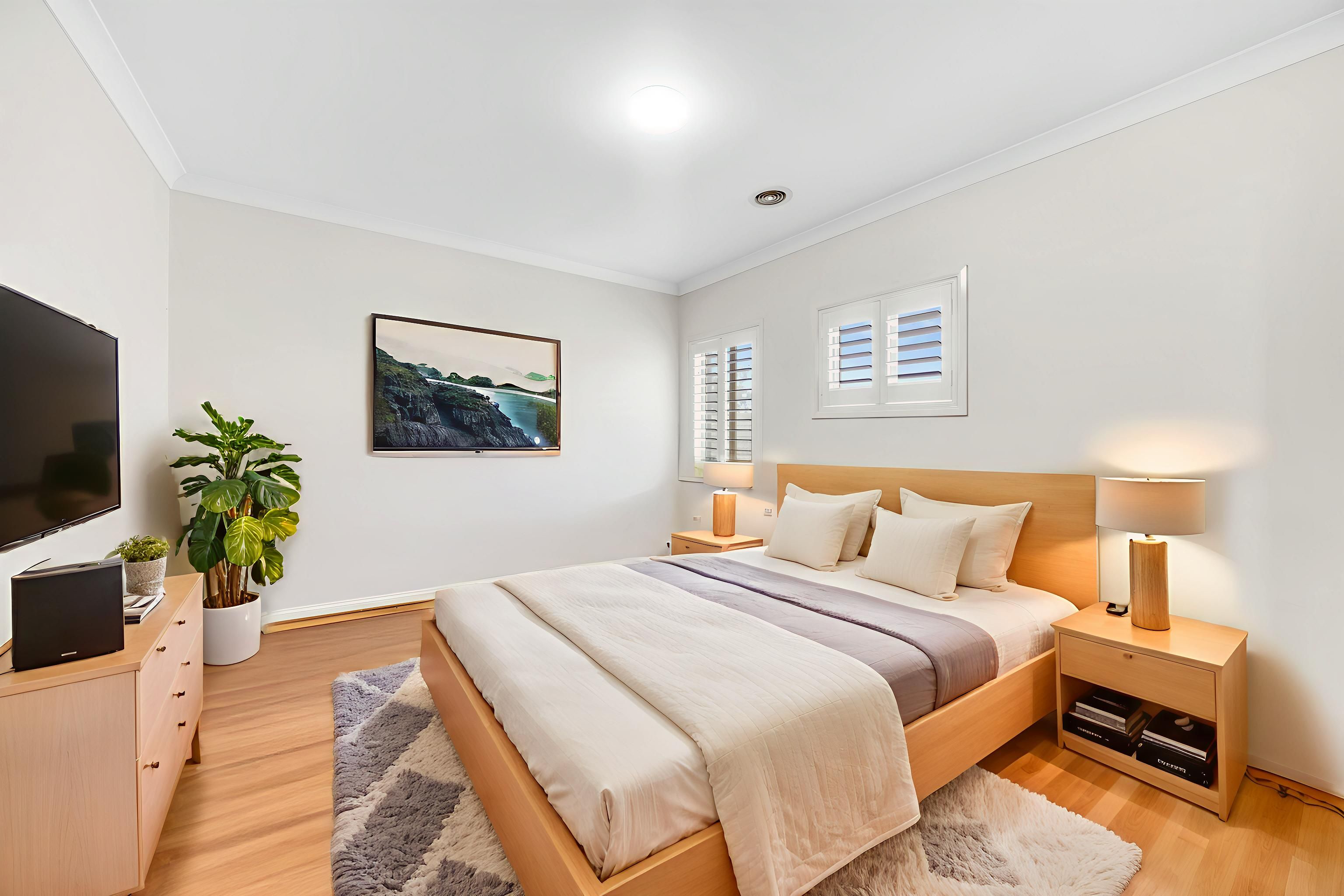 Truganina 5-Bed Home with Indoor Pool